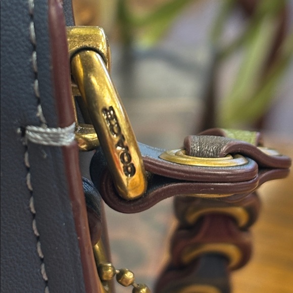 Coach 1941 Soho Crossbody in Glovetanned Leather Midnight Navy with Link Strap - Picture 3 of 12